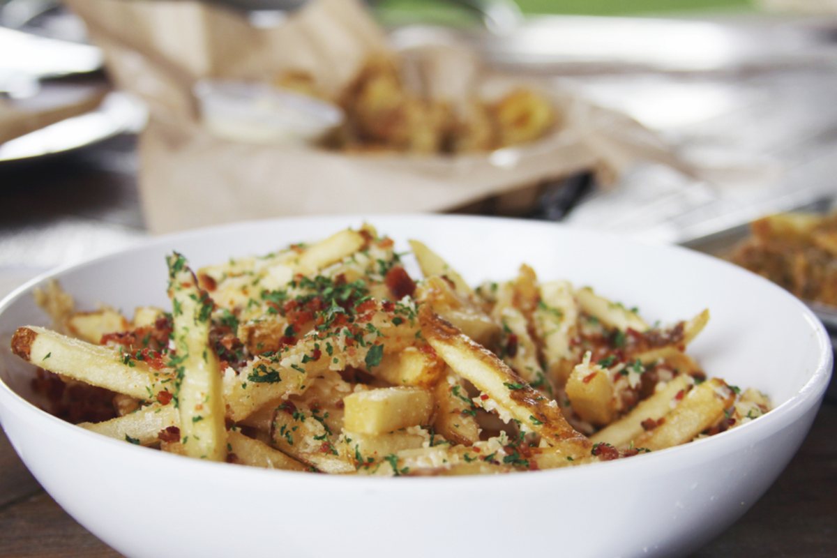 Frites maison, aïoli